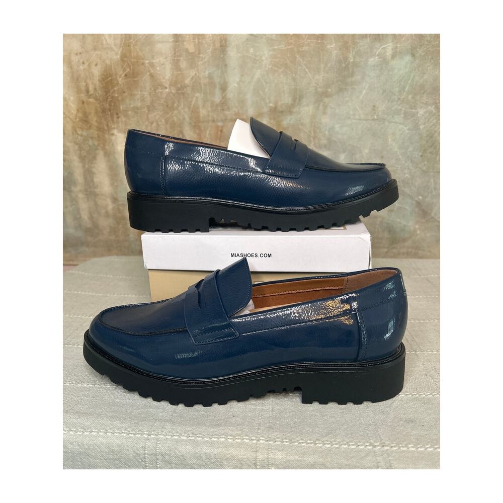 Mia Amore Hali Women's Black Faux Leather Lug Sole Penny Loafer Comfort Size 8.5